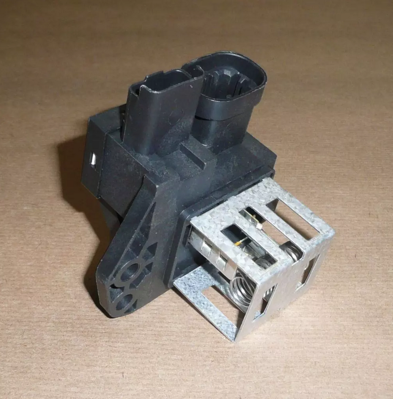 REOSTAT VENTILATORA HLADNJAKA