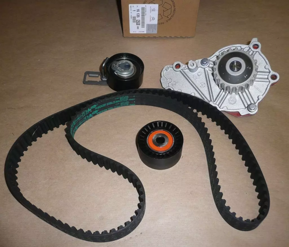 SET ZUPČASTOG SA PUMPOM DV4C